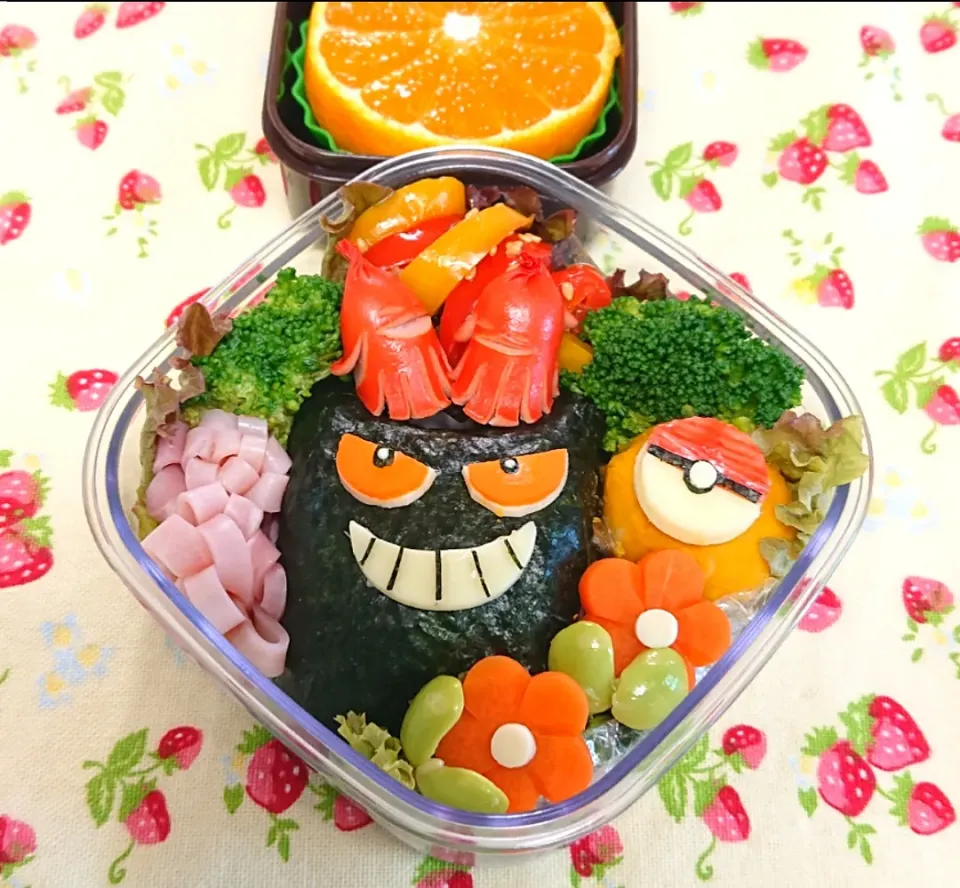 ポケモン ゲンガーおにぎり弁当❤️|みちゅあしさん