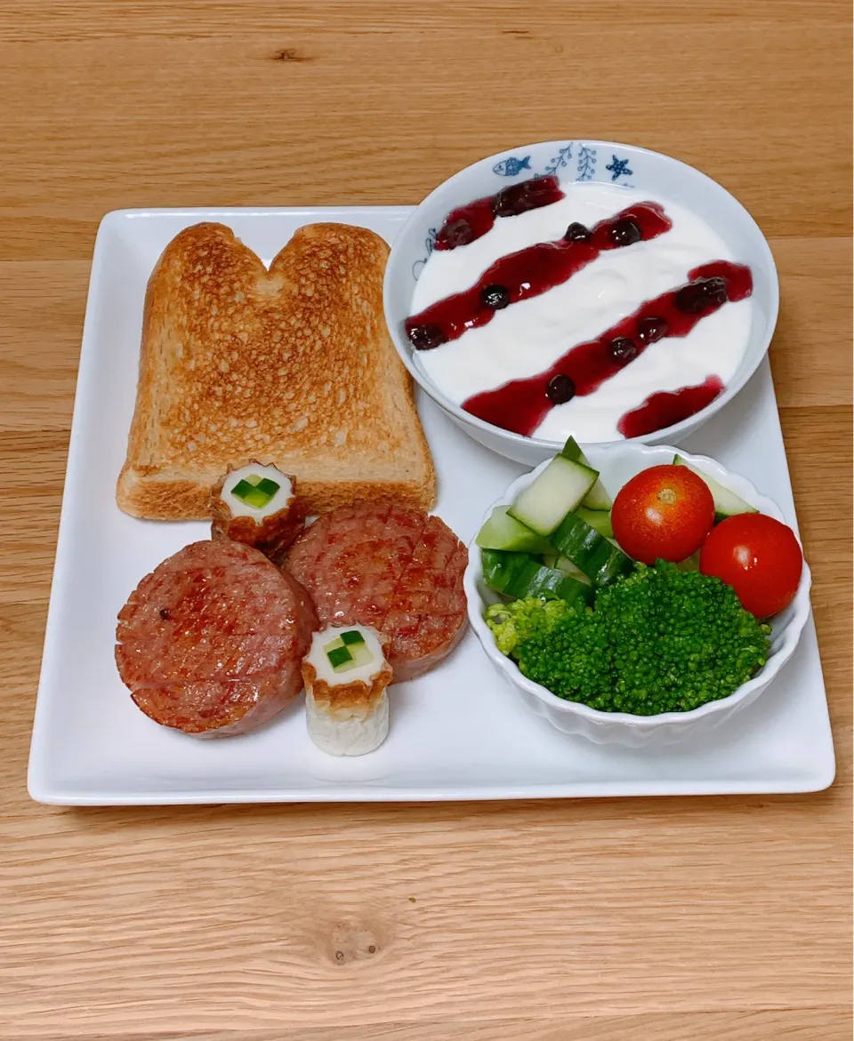 Snapdishの料理写真:野菜取りたいのでパンにしました|ヤマネコさん