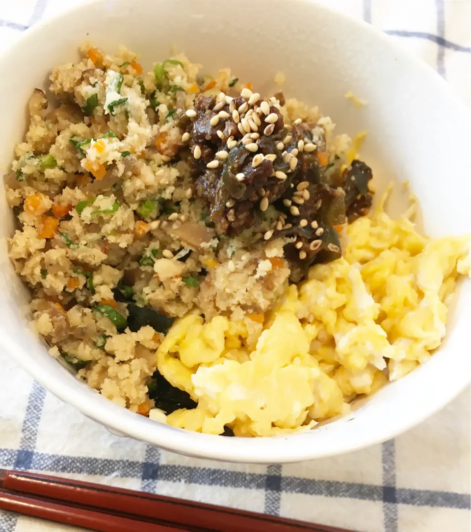 Snapdishの料理写真:朝ごはんに卯の花丼♪|key♪さん