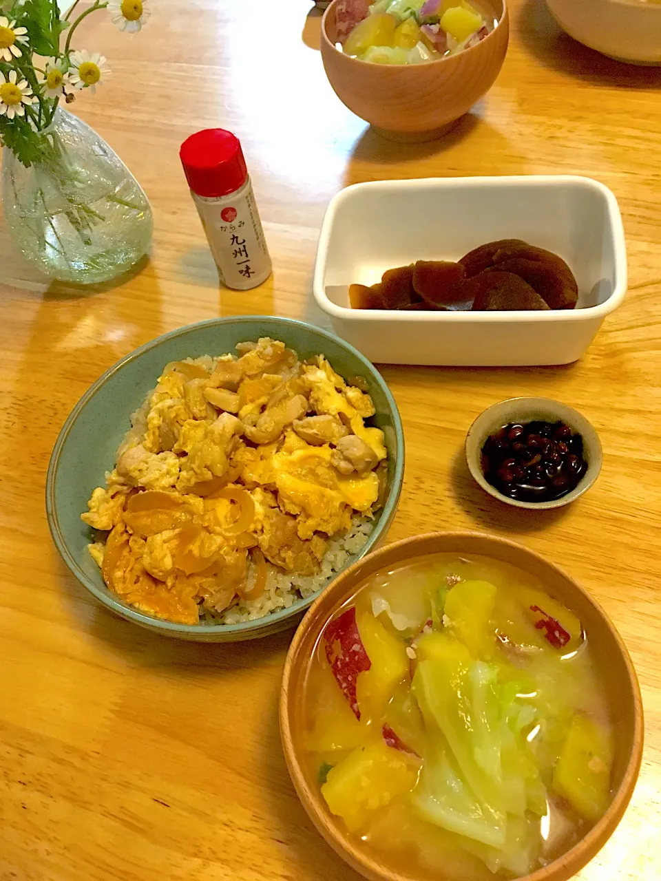 掘り立てサツマイモとキャベツのお味噌汁😻甘〜い‼︎|さくたえさん