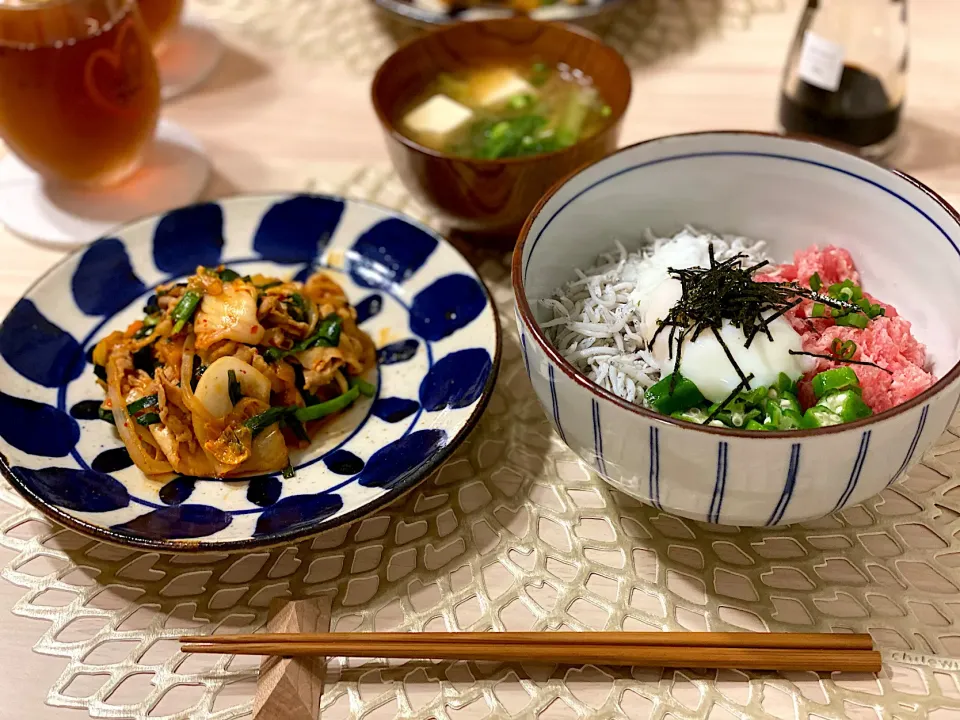 豚キムチと3色丼|ひろさんとゆりさんさん