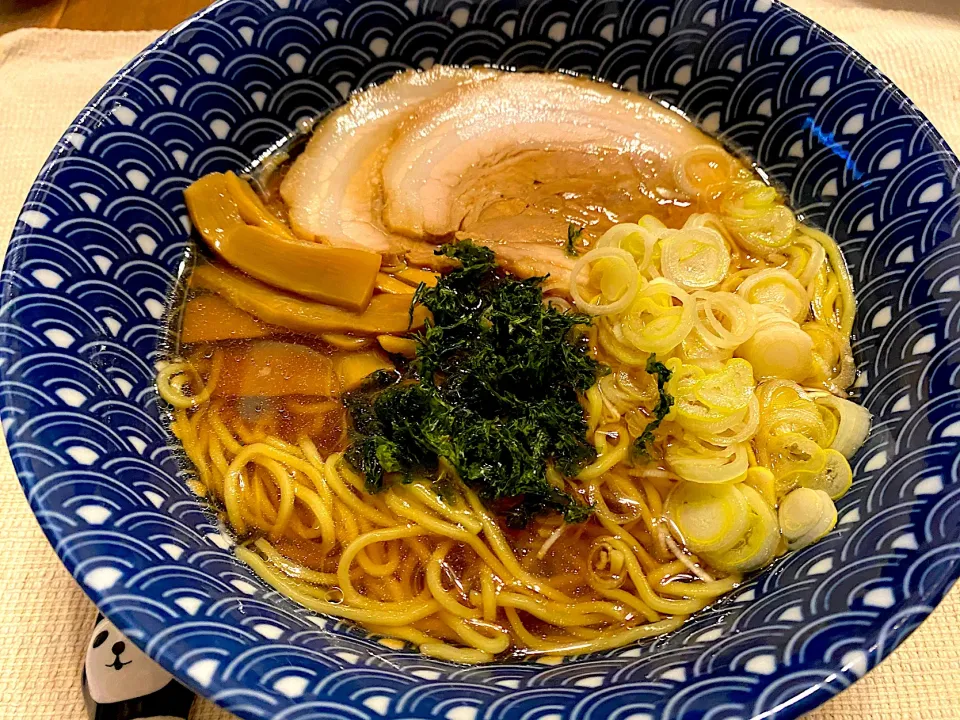 Snapdishの料理写真:北海道　旭川らーめん|Hiropanさん