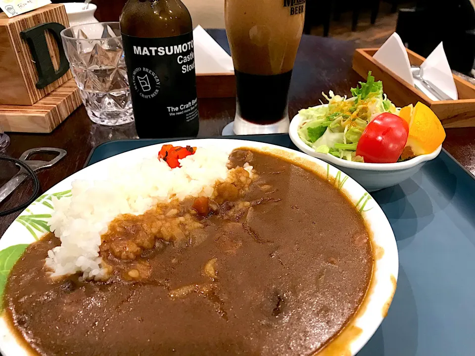 西糸屋山荘のカレー|西山 哲明さん