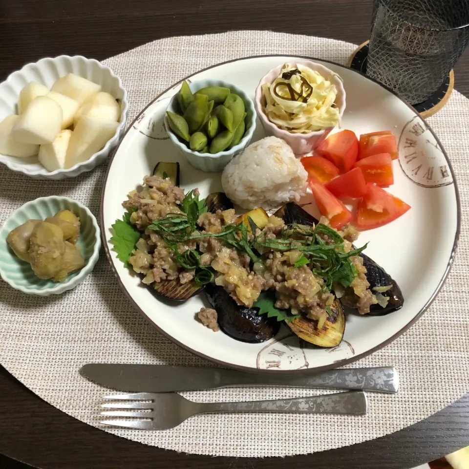 10/26晩ご飯：茄子ステーキの肉味噌のせ|ななみんさん