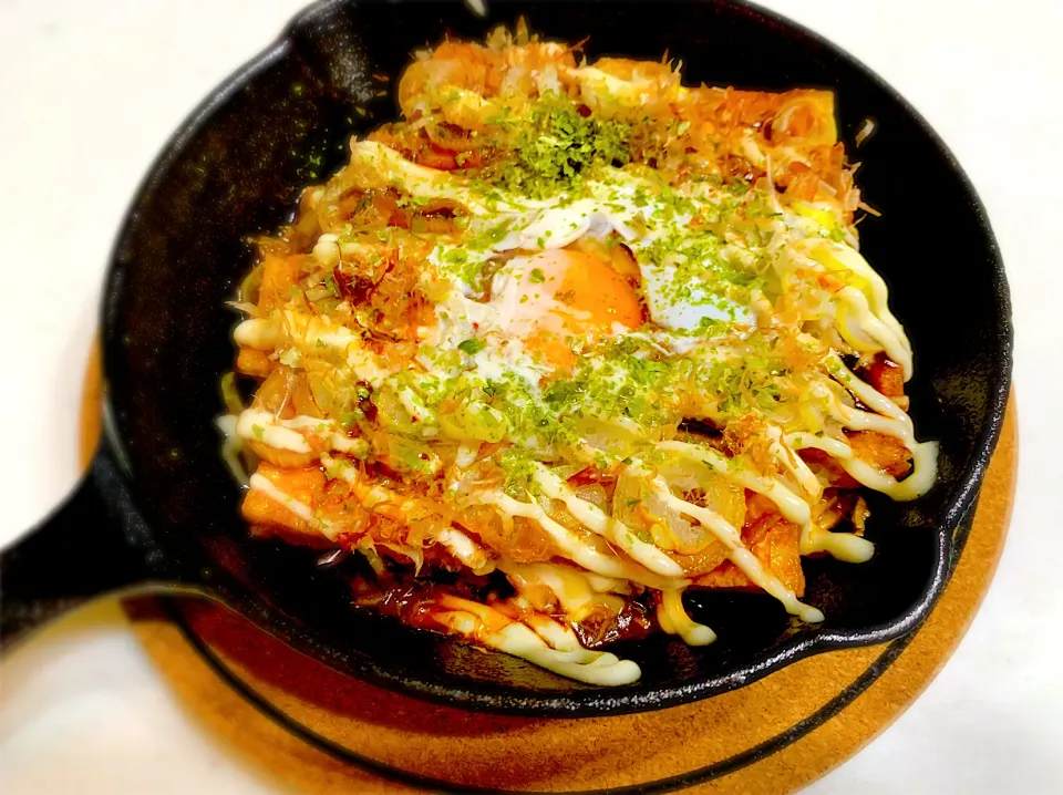 Snapdishの料理写真:ひろりんさんの料理 ひとみんΨ(*´∀｀)Ψさんの料理 お好み焼き風厚揚げ🍻|ひろりんさん