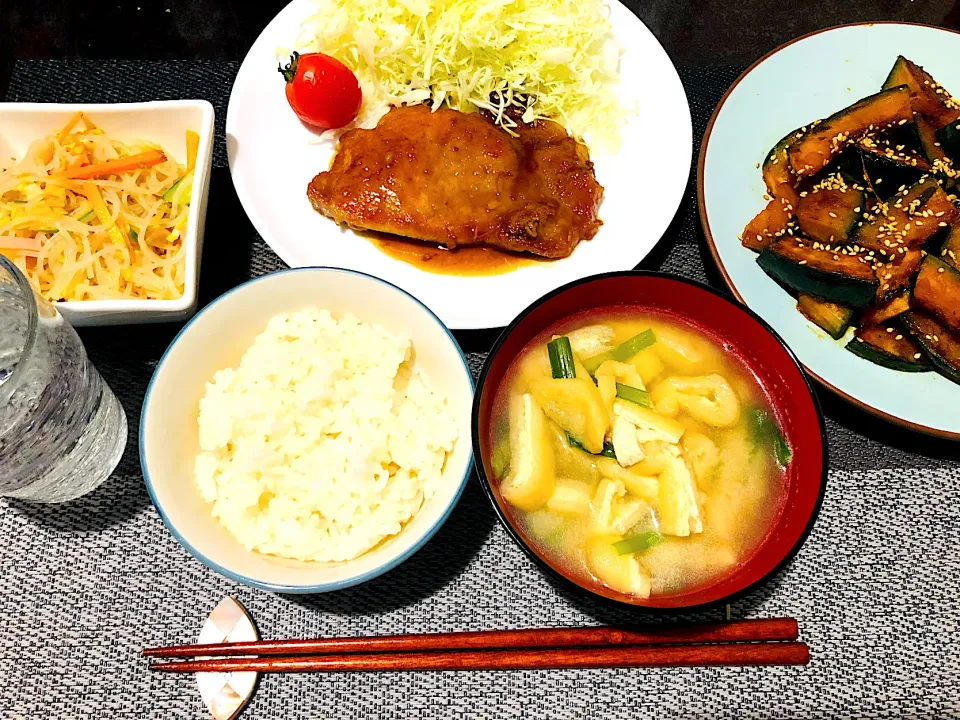 トンテキ！カボチャの甘辛炒め！中華風春雨サラダ！|asaminnさん