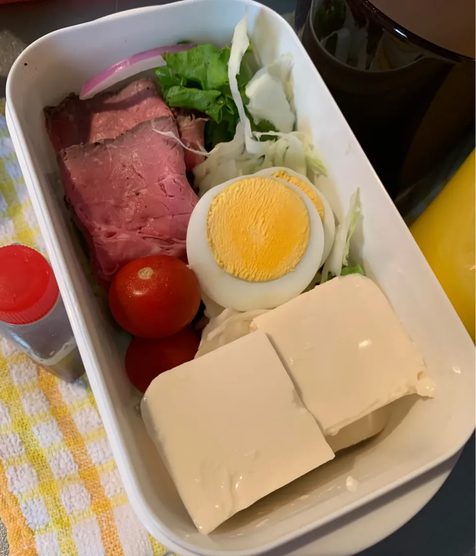 10月27日ローストビーフ🥗弁当|とももさん