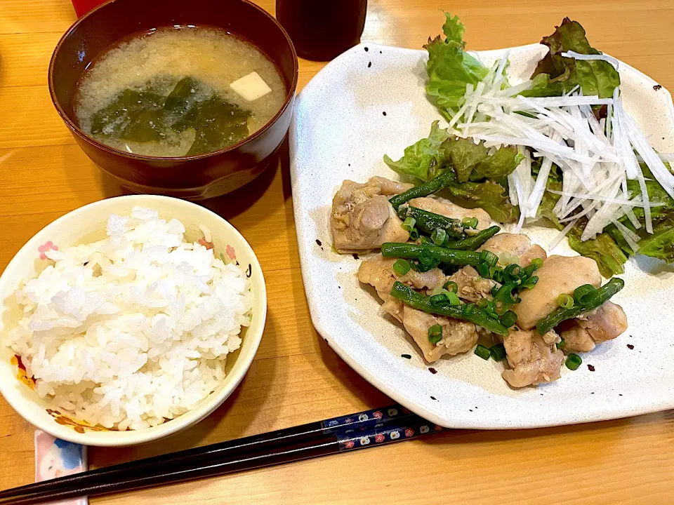 今夜の俺が作る晩ごはんは、ねぎ塩チキン|Kouji  Kobayashiさん