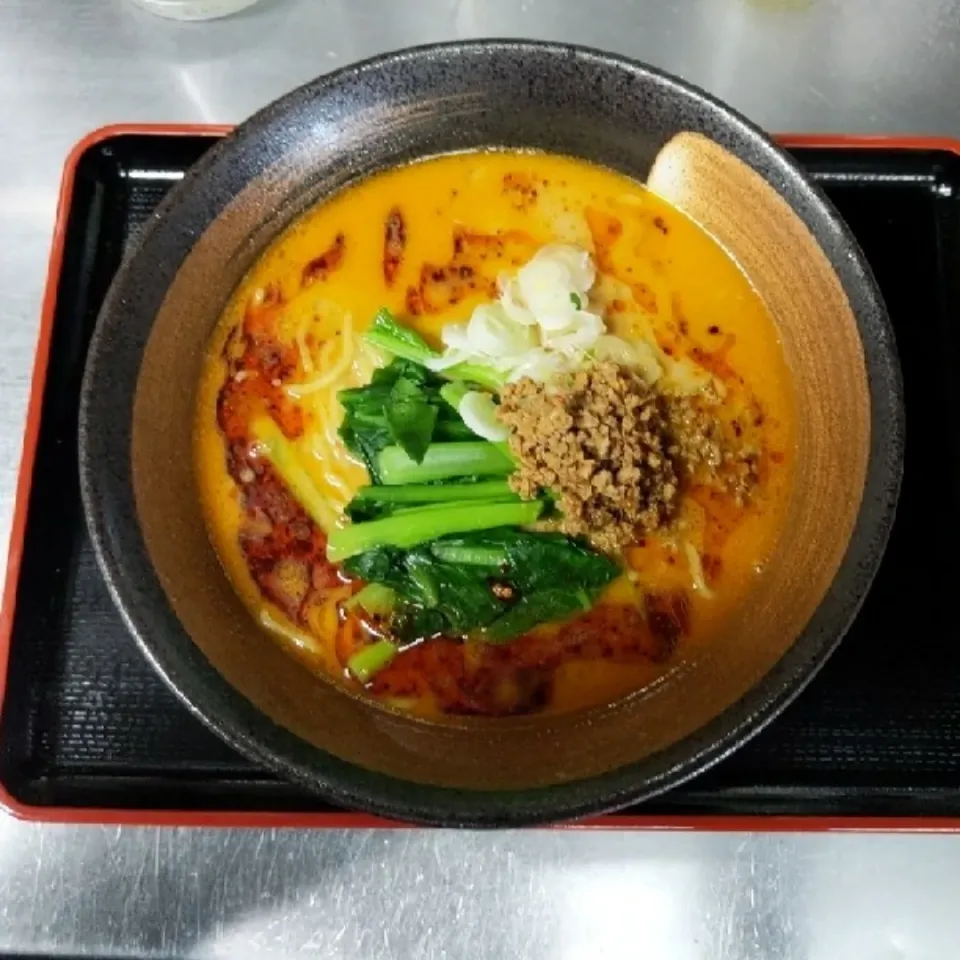 Snapdishの料理写真:担々麺　￥800|toshiさん