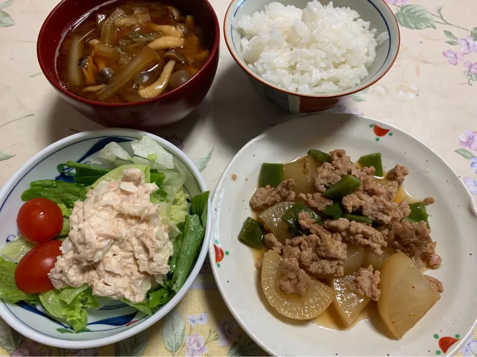 朝ごはん、大根そぼろ煮、ツナサラダ|Isimura Hidekiさん