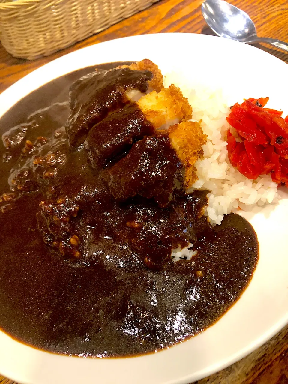 カツカレー！この店のルーは黒い！|Tomyさん