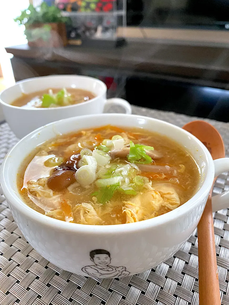 にんじん玉ねぎ きのこのとろ玉スープ😋〜時短で旨い〜|ゆかりさん