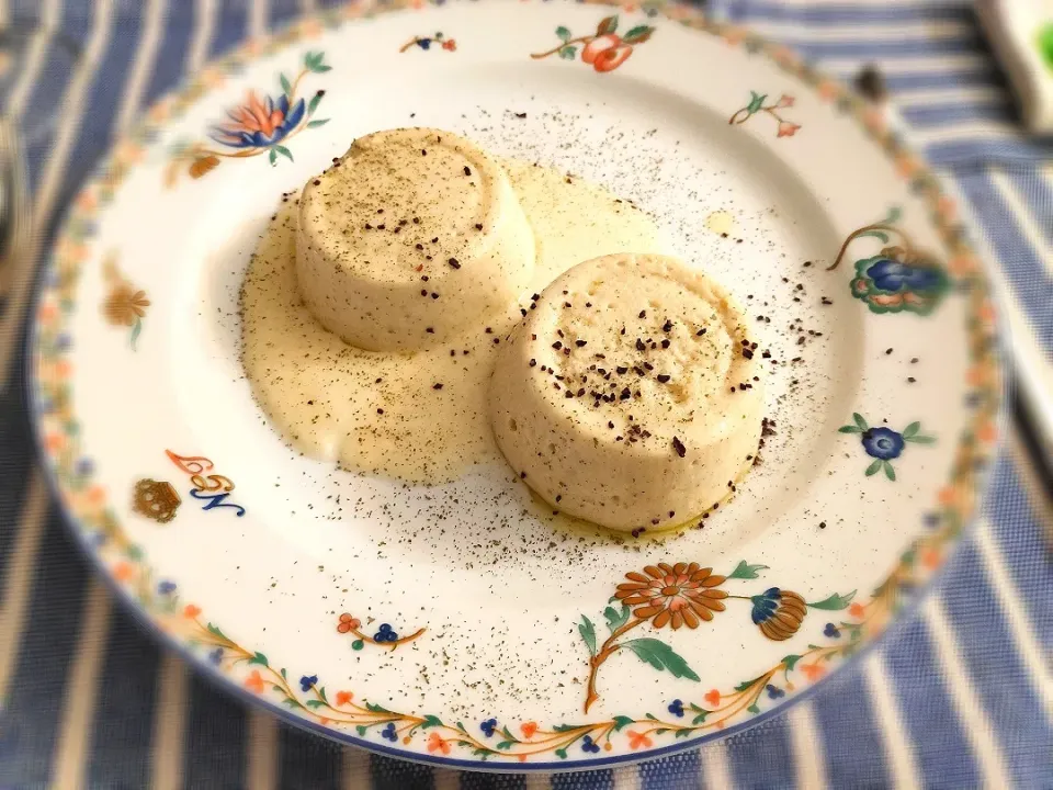 Jerusalem artichoke pie with parmesan sauce|Ery_05さん