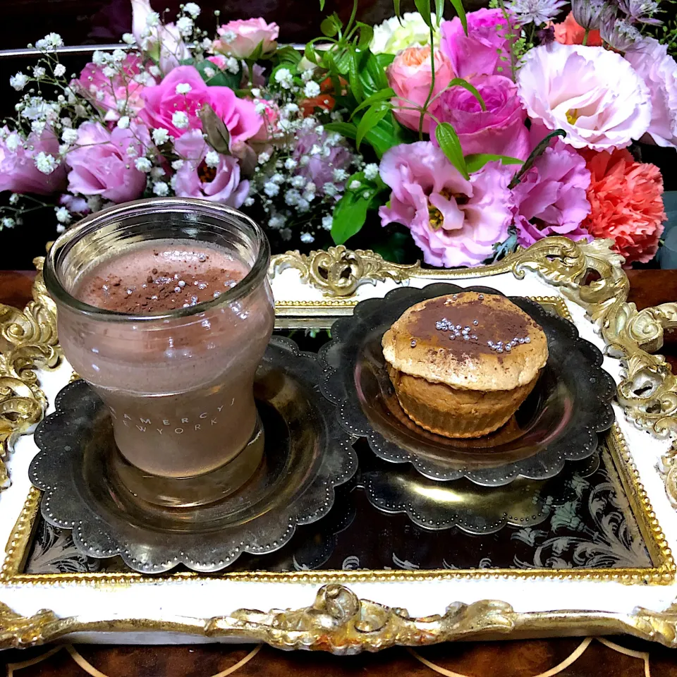 Snapdishの料理写真:marshmallow mousse ＊marshmallow muffin🌸|henryさん