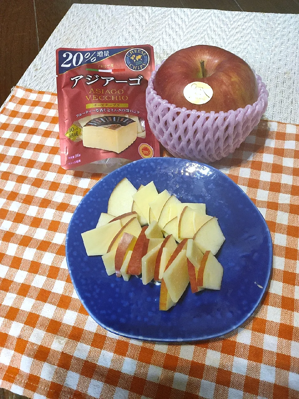 🧀アジアーゴと🍎りんごのチップス|hiroyoさん