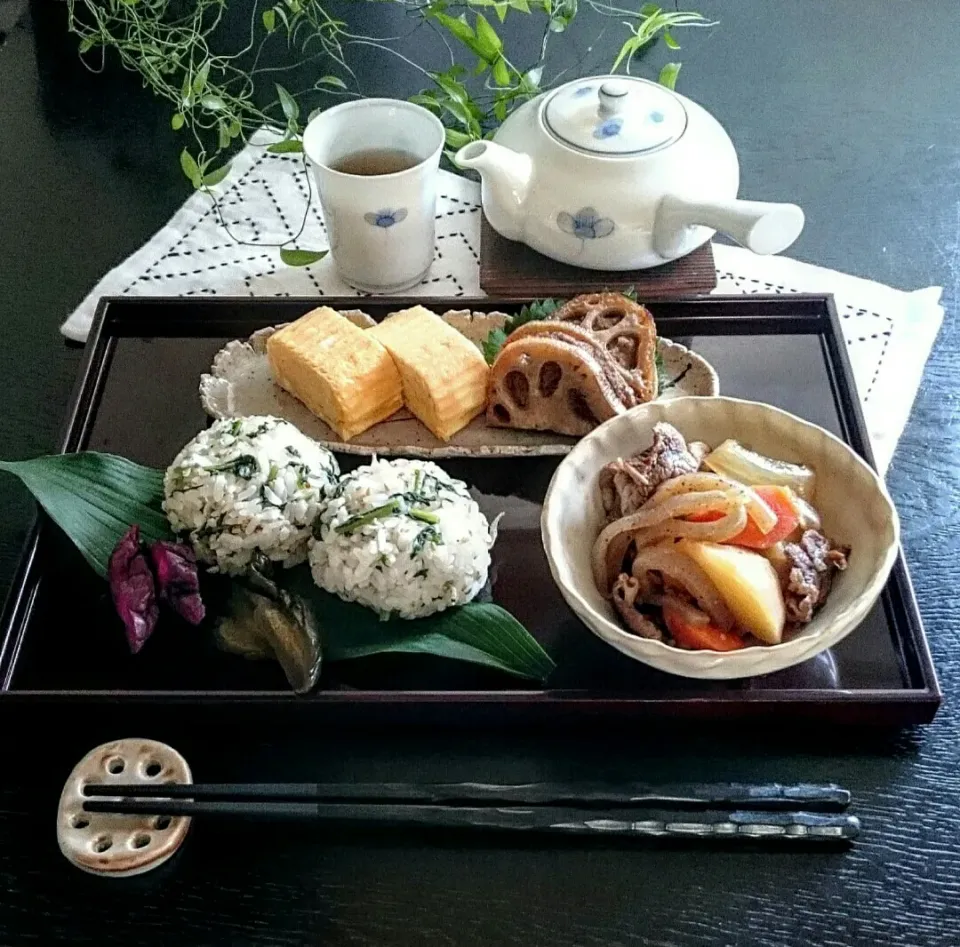 蓮根のはさみ焼きと肉じゃがでおうちランチ✨|瑞さん