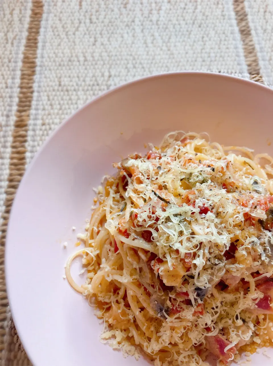 チーズの風味を楽しむ　ベーコンときのこのスパゲッティ|Koheiさん