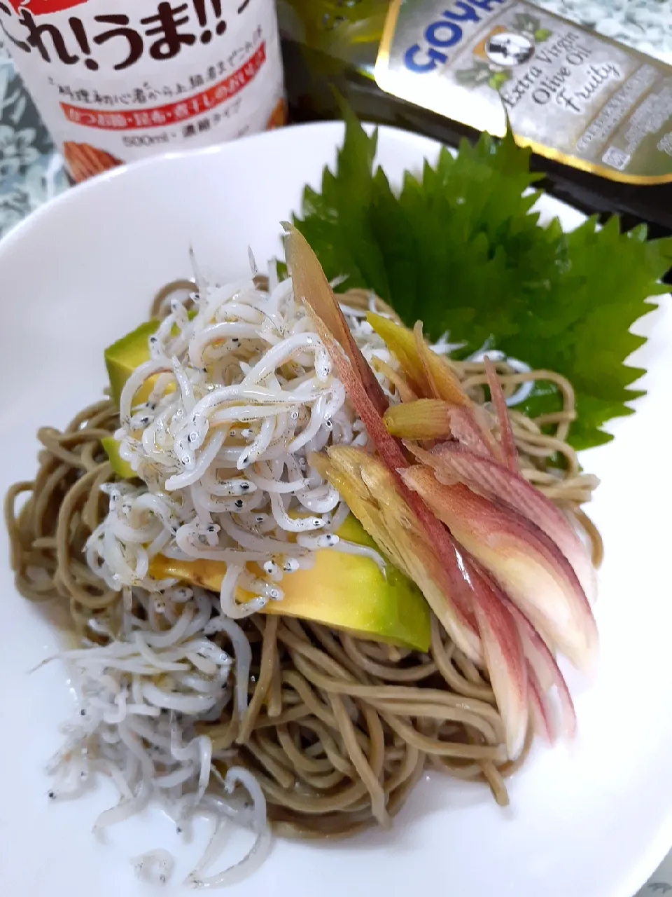 🔷神奈川県茅ヶ崎地物しらす&🥑アボカドde🍵茶蕎麦🔷|@きなこさん