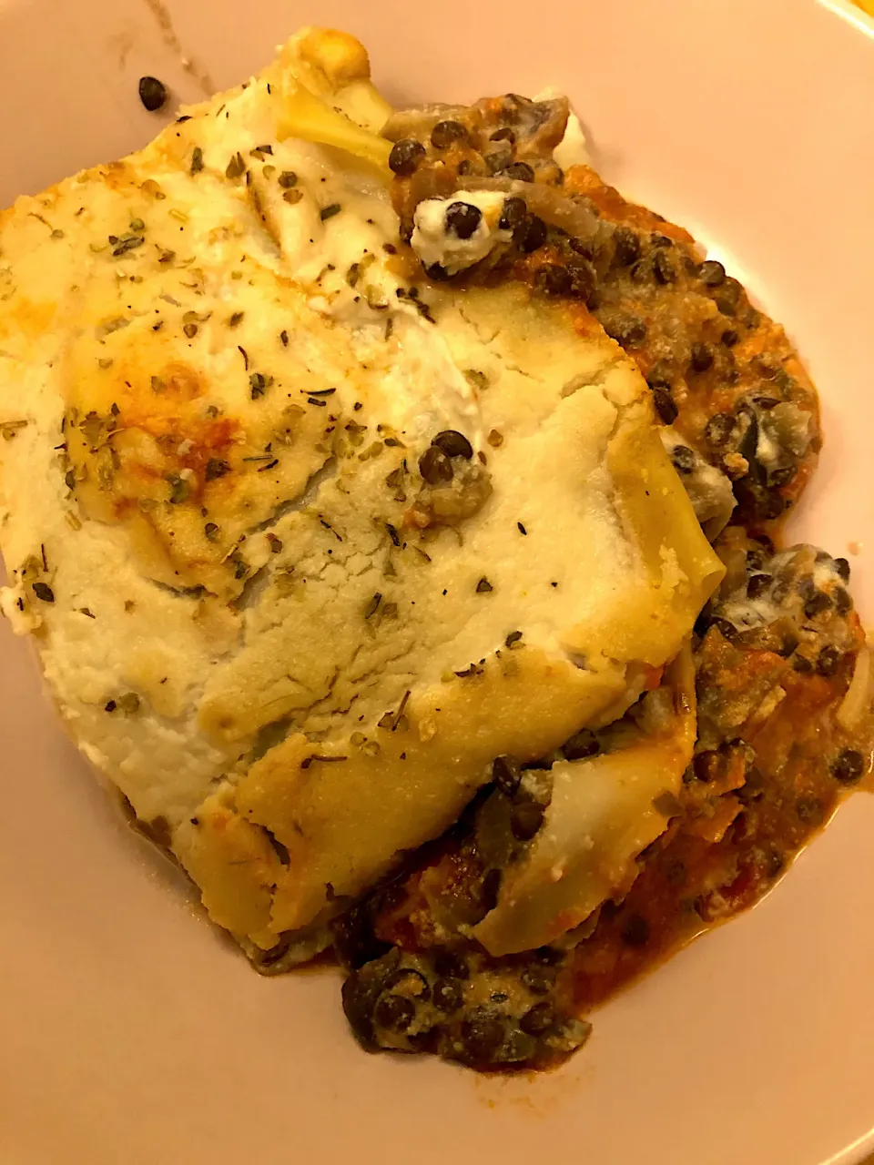 Vegan lasagna with lentils, mushrooms and onion|MissYumYumさん