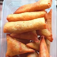 springroll and samosa 😍😍🔥.|Ij Babyさん