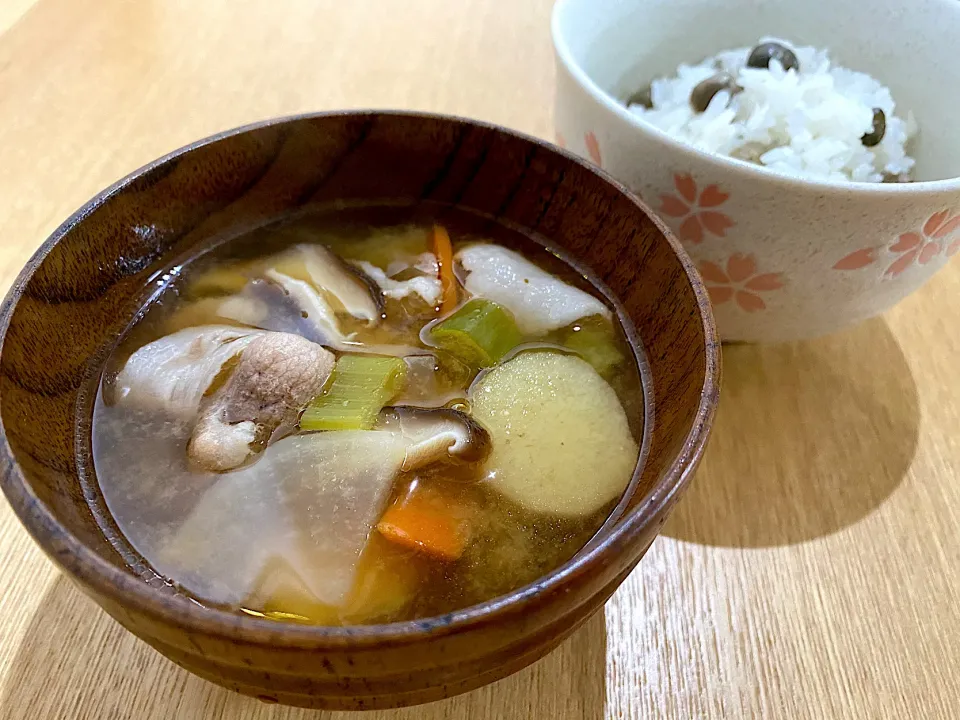 栄養満点具沢山お味噌汁|あやさん