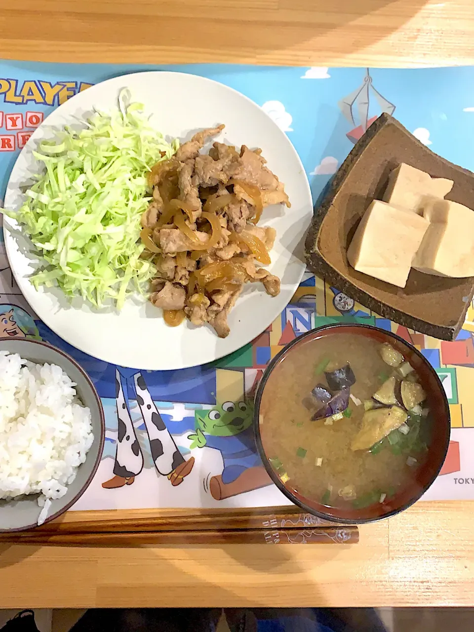 ・豚コマ生姜焼き　・高野豆腐の煮物|ぺろたんさん