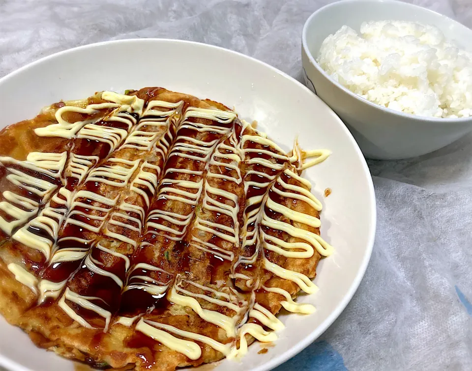 今夜はキャベツたっぷり❗️ 豚玉お好み焼きを頂きます😊🎵🎉|ギムレットさん