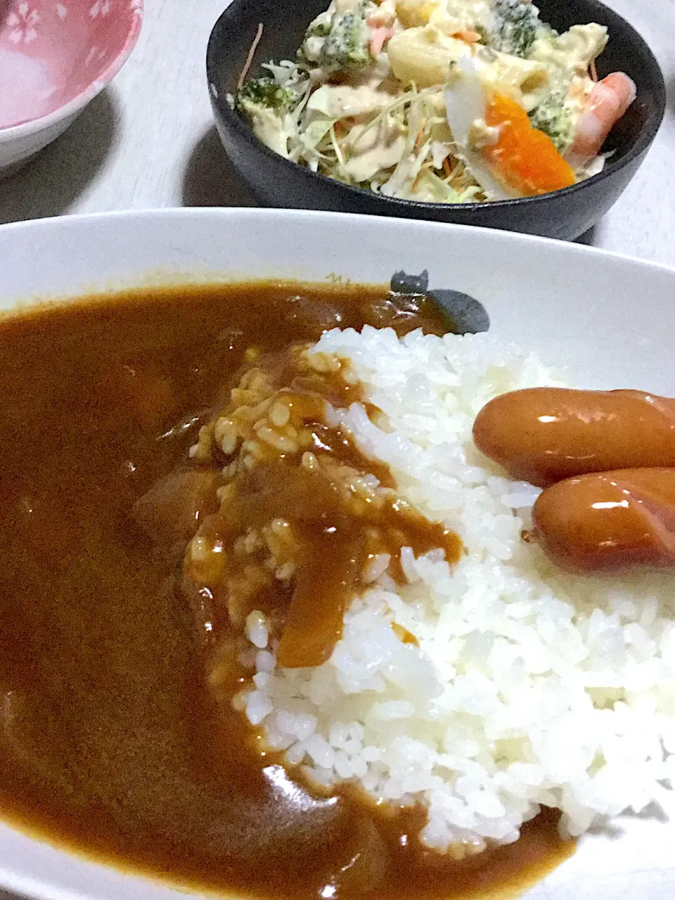 ウインナーカレー、サラダ|Ayaさん