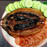 Snapdishの料理写真:bangus 🐟|girlallouさん