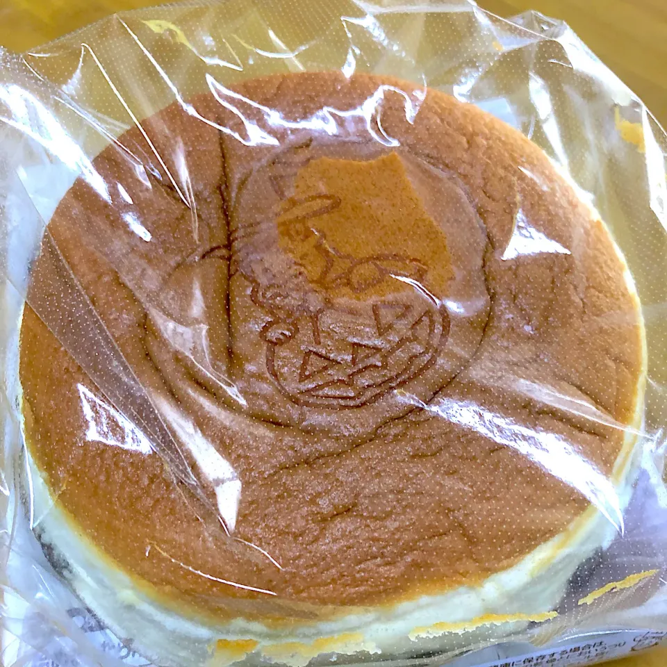 りくろーおじさんのチーズケーキ|ぷーはるひゅうさん