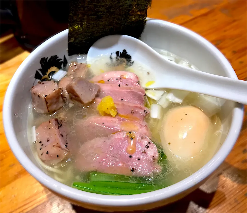 Snapdishの料理写真:特製鴨中華そば(塩)🍜|toshi,I🍴さん