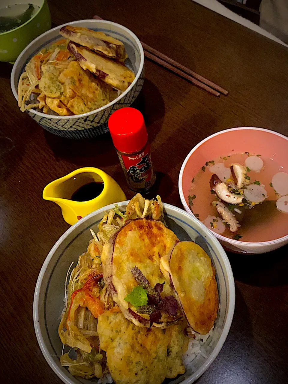 海老と野菜の天丼　椎茸とわかめのお吸い物|ch＊K*∀o(^^*)♪さん