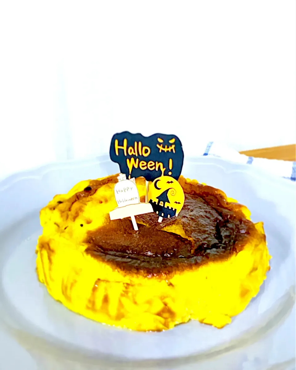 かぼちゃパウダーでバスクチーズケーキ🎃|pocoさん