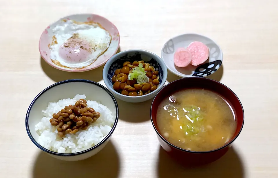 なめこがある食卓|くまちゃんなめこさん