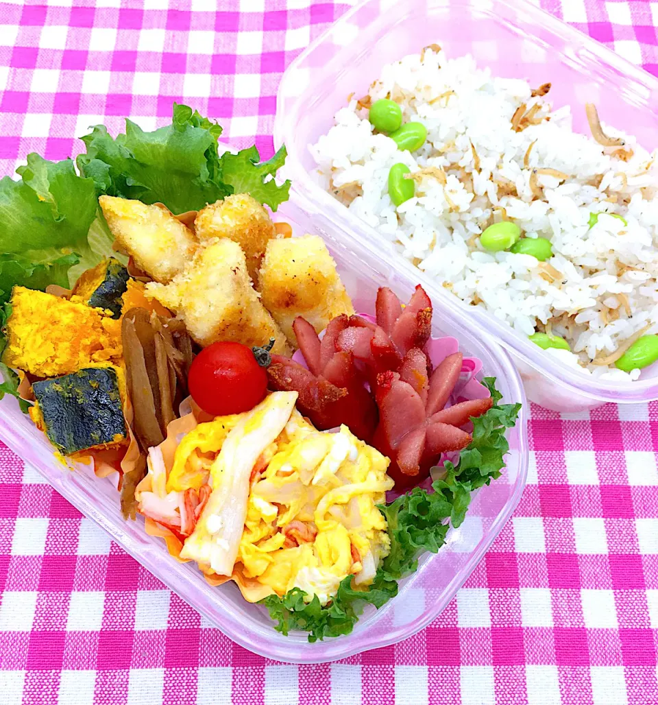 味付けしらすと枝豆ご飯＆お魚フライ弁当です(=^･^=)🌸🍃パパ弁当(ちょっと寝坊してしまいました(^_^;)|sucreroomさん