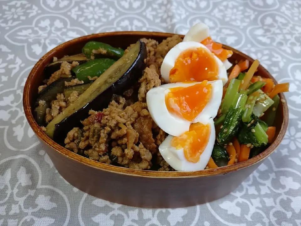 Snapdishの料理写真:麻婆茄子弁当|k-tanさん