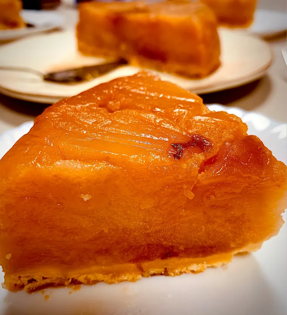 Upside Down Apple Tart (Tarte Tatin)|gonbenさん