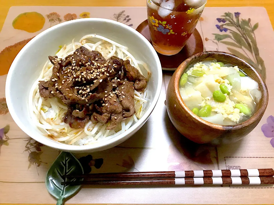 牛焼き肉丼、ふわふわはんぺんのかき玉スープ|Emiko Kikuchiさん