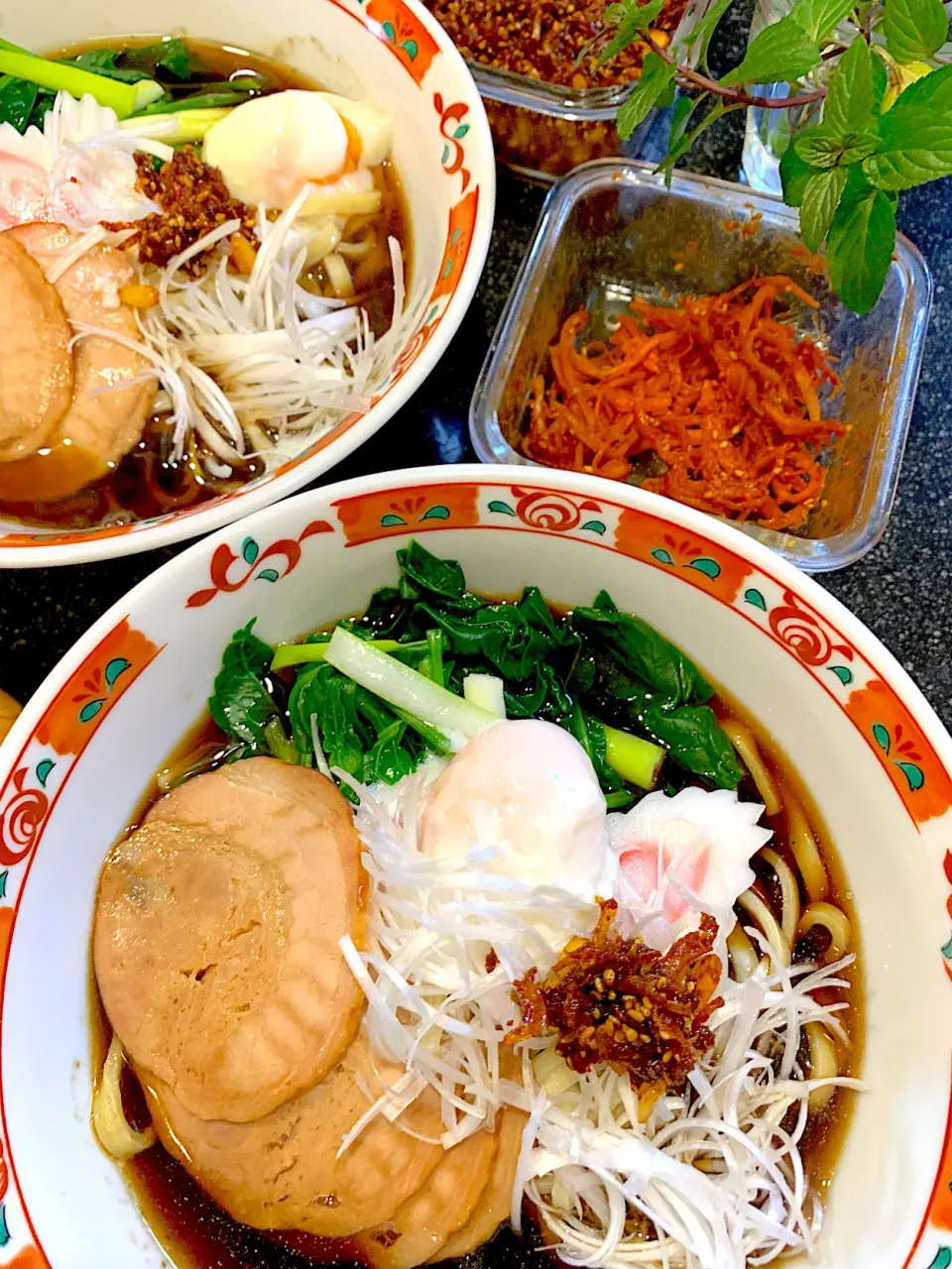 中華街で買った生麺でブラックスープでラーメン|シュトママさん