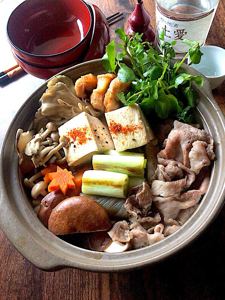 とんちんの料理~肉豆腐を鍋スタイルで~楽チン😚|とんちんさん