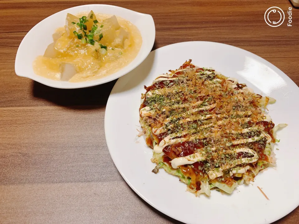 Snapdishの料理写真:お好み焼きと大根の卵あんかけ|まろぽんさん