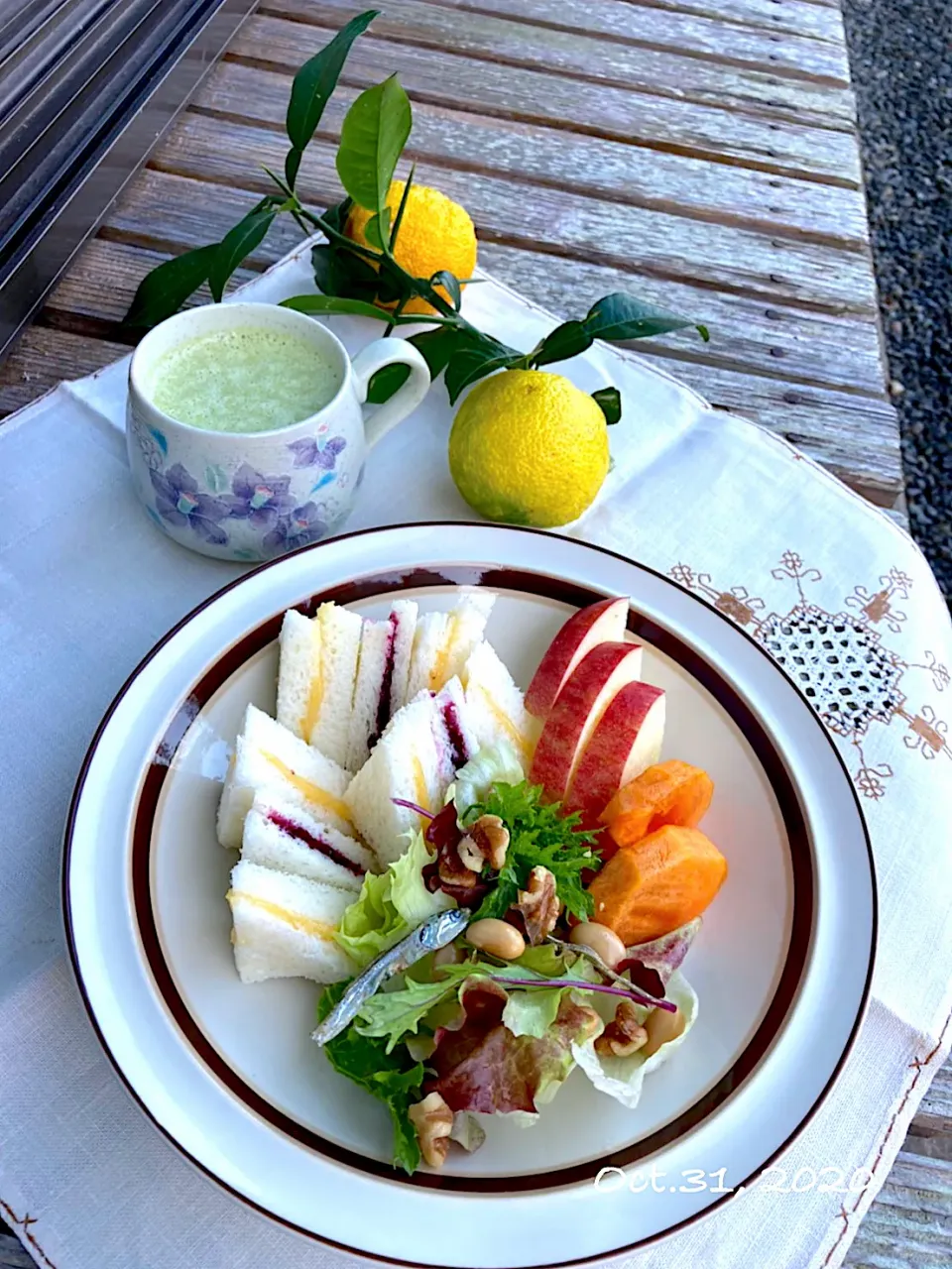 grandmaの朝ごはん🍁手づくり柚子カードでサンドイッチ|kaoriさん