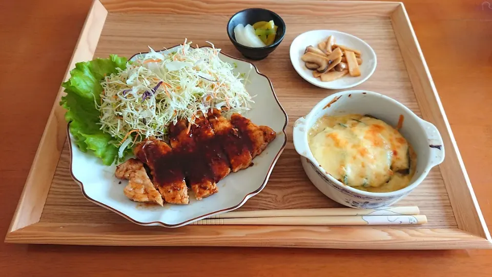 ☆トンテキ
☆カボチャの豆乳チーズ焼き
☆エリンギのバターソテー
☆糖しぼり大根とたくあん|chikakoさん