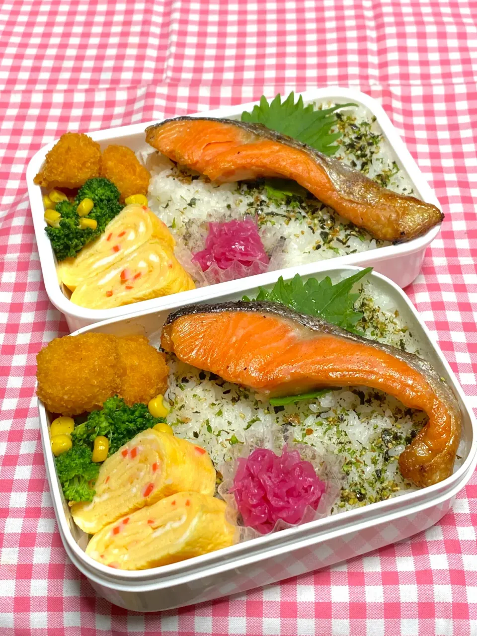 Snapdishの料理写真:息子のお弁当(リク､鮭弁😃)|かあたんさん