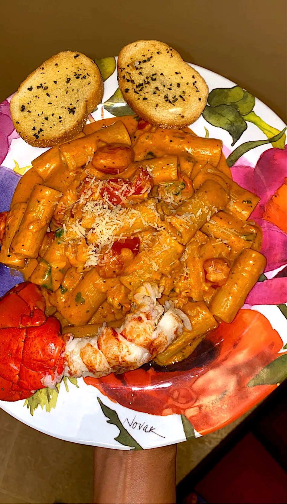 Snapdishの料理写真:Lobster Rigatoni in Vodka sauce|Tawanjaさん