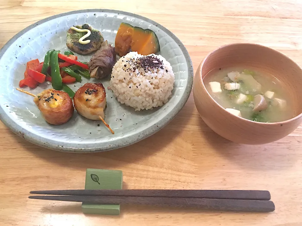 そして旦那さんはそのオカズを朝ごはんプレートで😋⤴️|さくたえさん