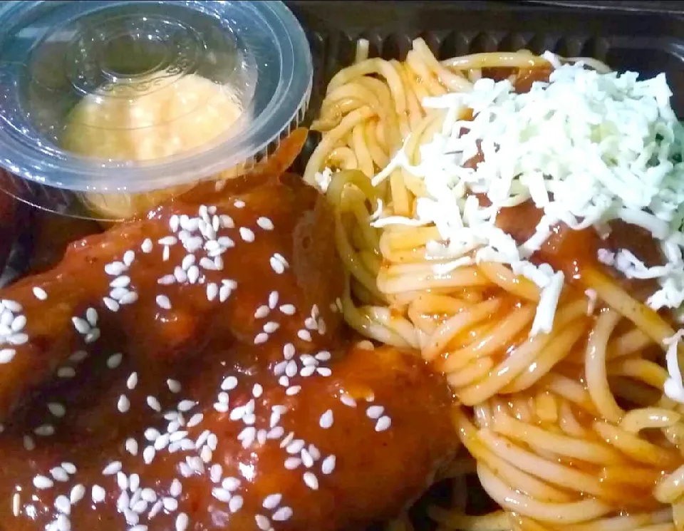 Spicy Chicken Wings With Spaghetti Sc|Kurniawan Ajさん