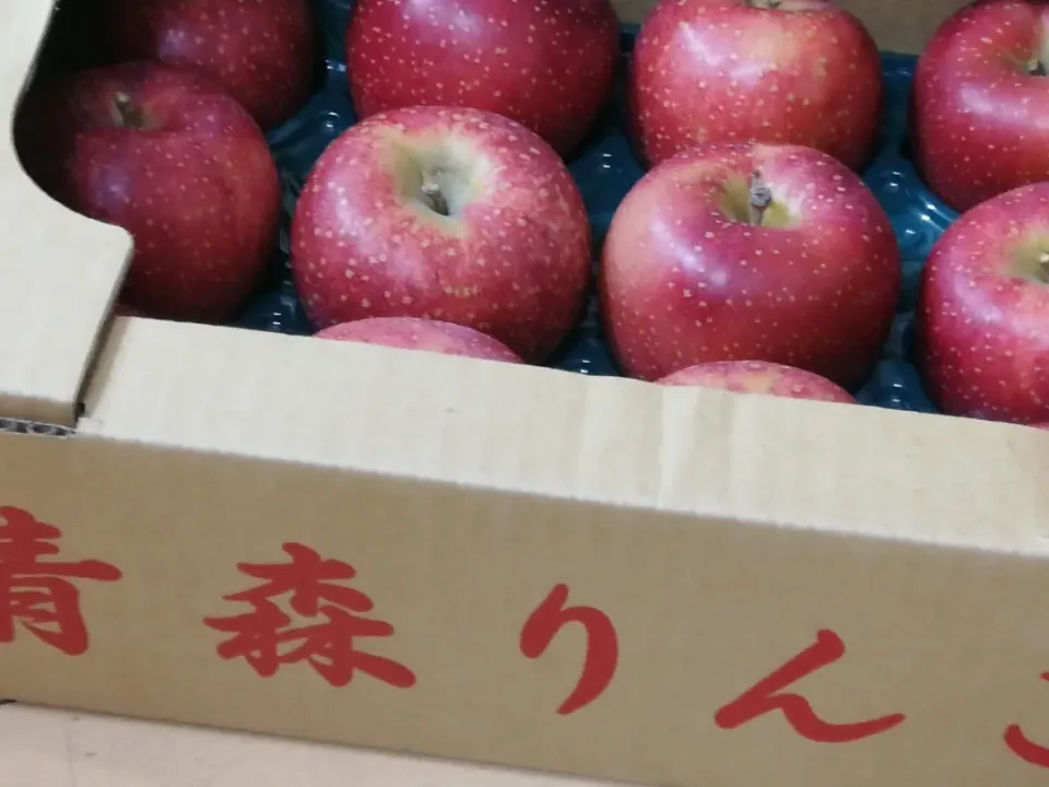 11/4
青森りんご🍎千雪😋|たえさん