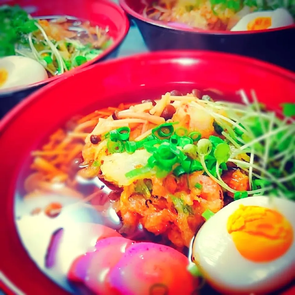 続！芝海老と野菜のかき揚げの
            温ったか蕎麦～♪♪

(熱々 お汁はりました～♪♪)|砂糖味屋キッチンさん