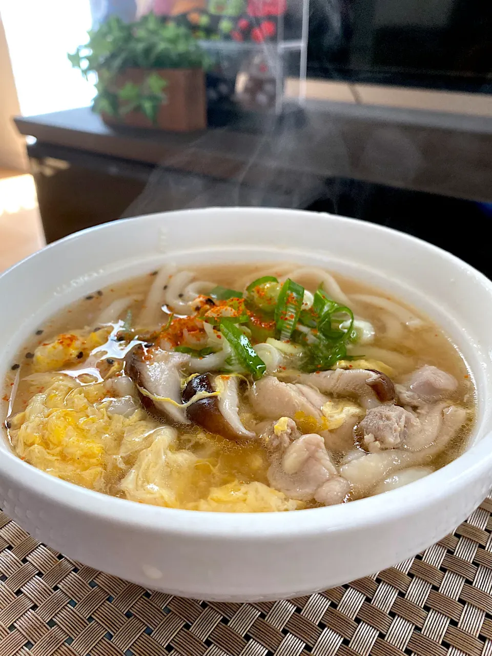 ゆかりさんの料理 きのこの卵とじうどん🍄|ゆかりさん